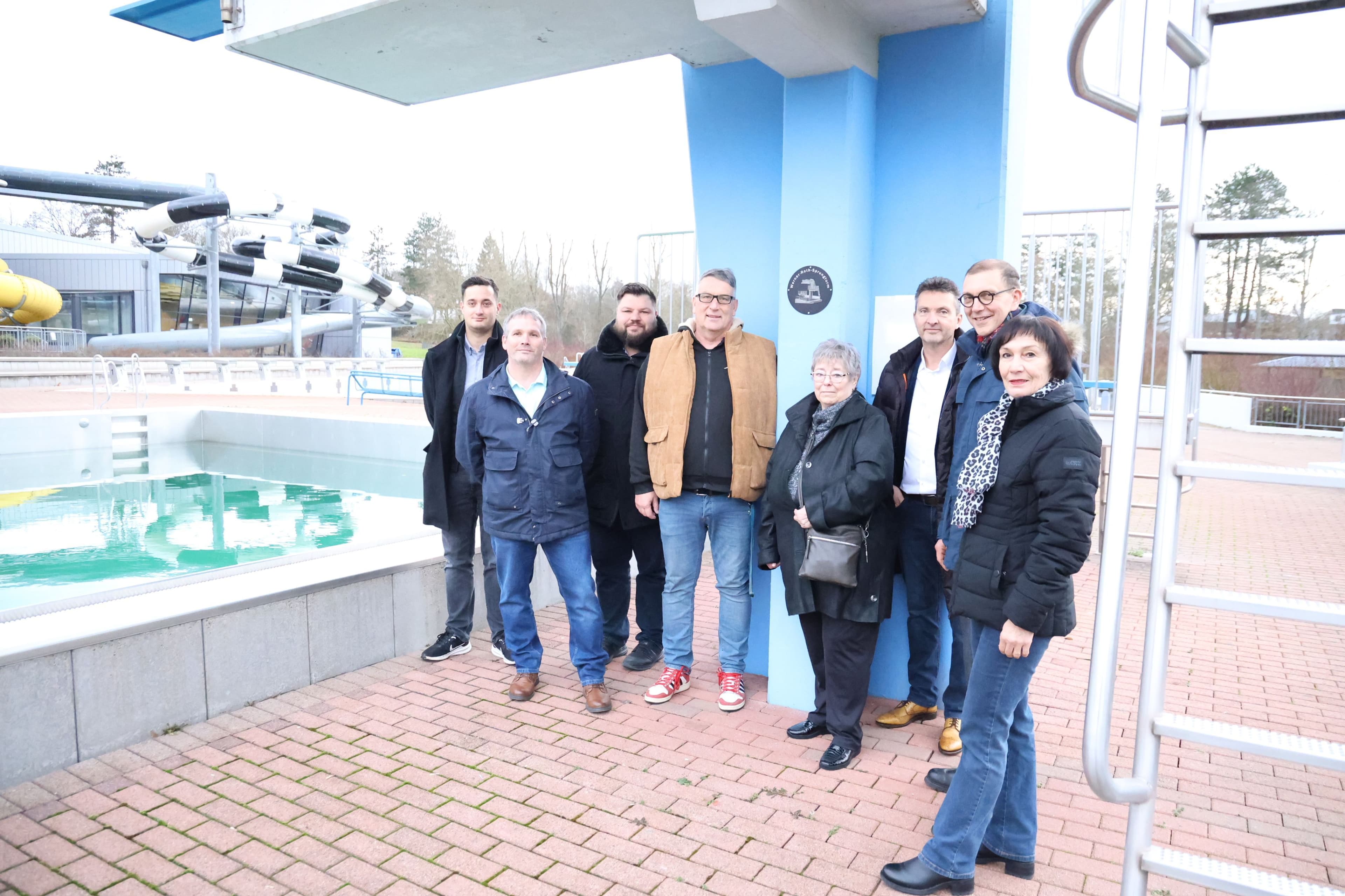 Sprungturm erhält neuen Namen