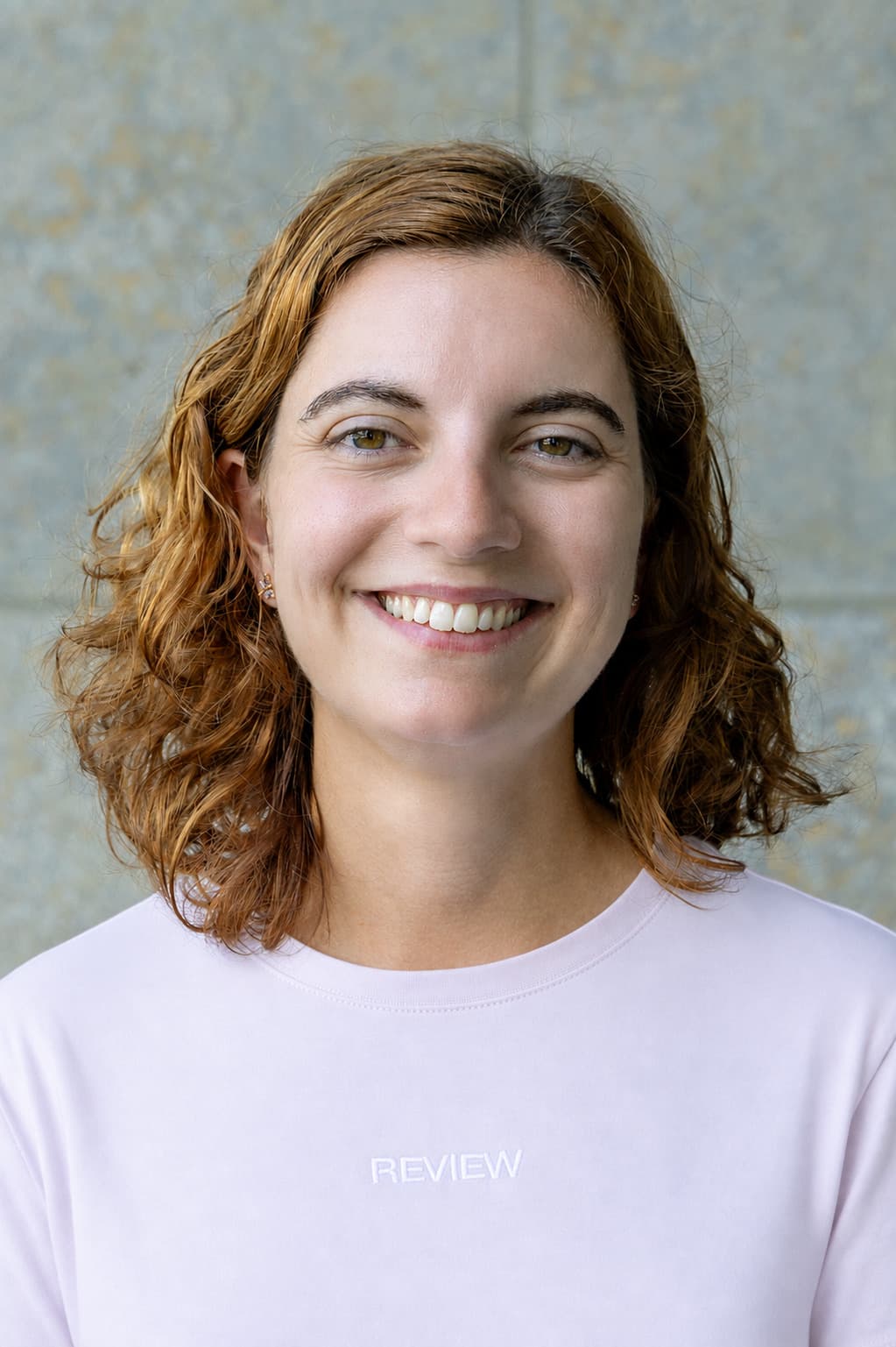 Porträtfoto von Hannah Zewe (stellvertretende Pressesprecherin der Stadt St. Ingbert).